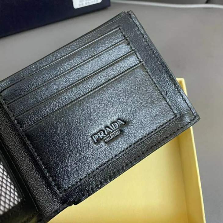 Picture of Prada Wallets _SKUfw167308500fw